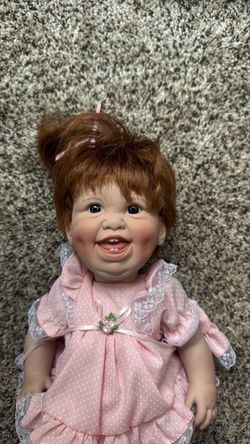 Lee Middleton "Missy" Doll. Original Forget-Me-Not Face