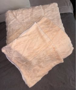 Sherpa Lightweight King Comforter Set