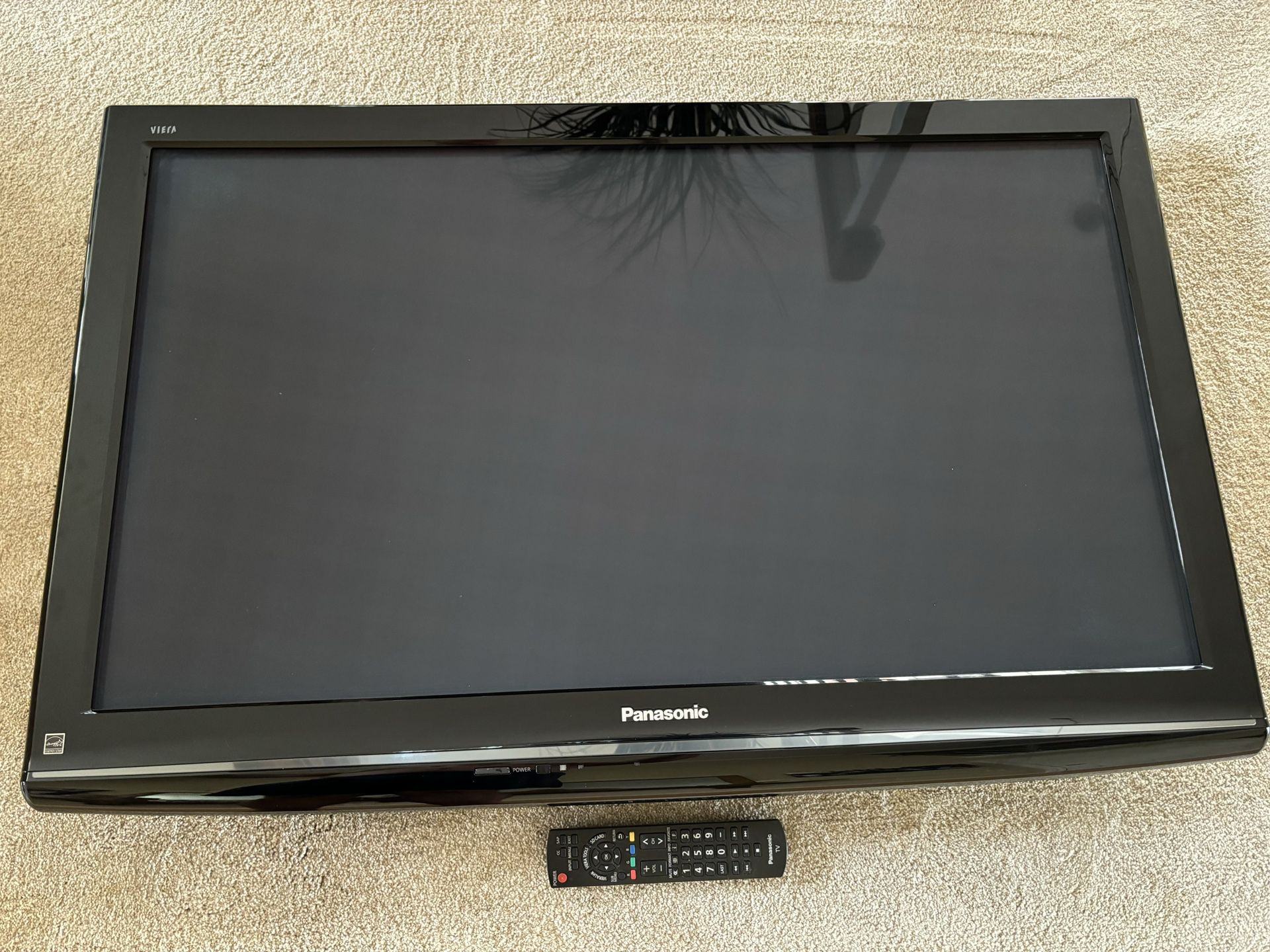 Panasonic TC-P42S1 42" VIERA S1 Series 1080p plasma HDTV