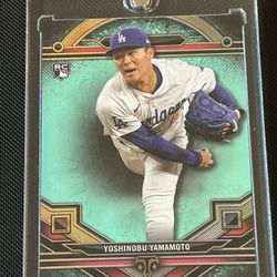 Yoshinobu Yamamoto /149 Rookie 