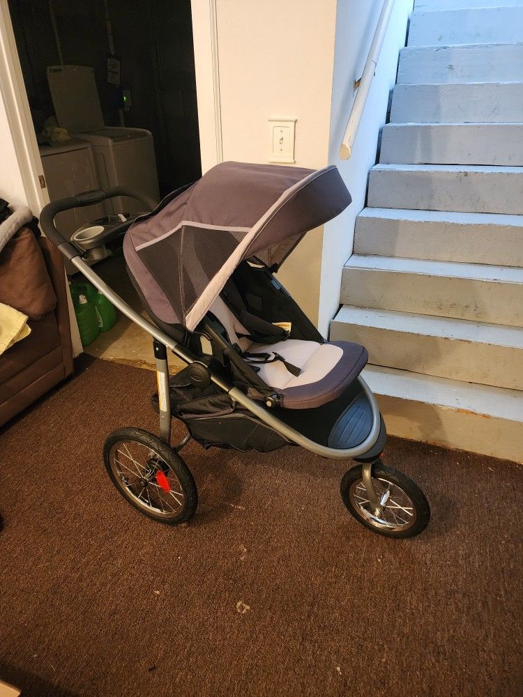 Modes Jogger Stroller