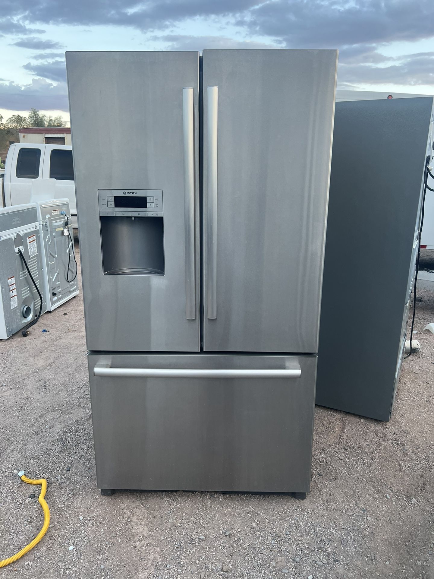 BOSCH REFRIGERATOR