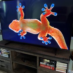 *LG 65 INCH* UR8000 Series LED 4K UHD Smart webOS 23 w/ThinQ AI TV