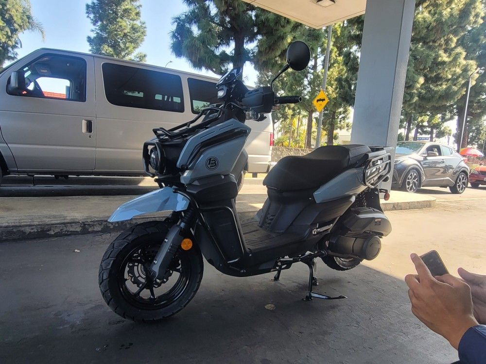 NEW 2024 TANK SCOOTER 200CCs