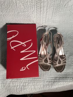 Pretty I,Mpo, Sandals