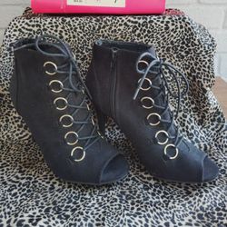Candie's Peep Toe Booties Size 7