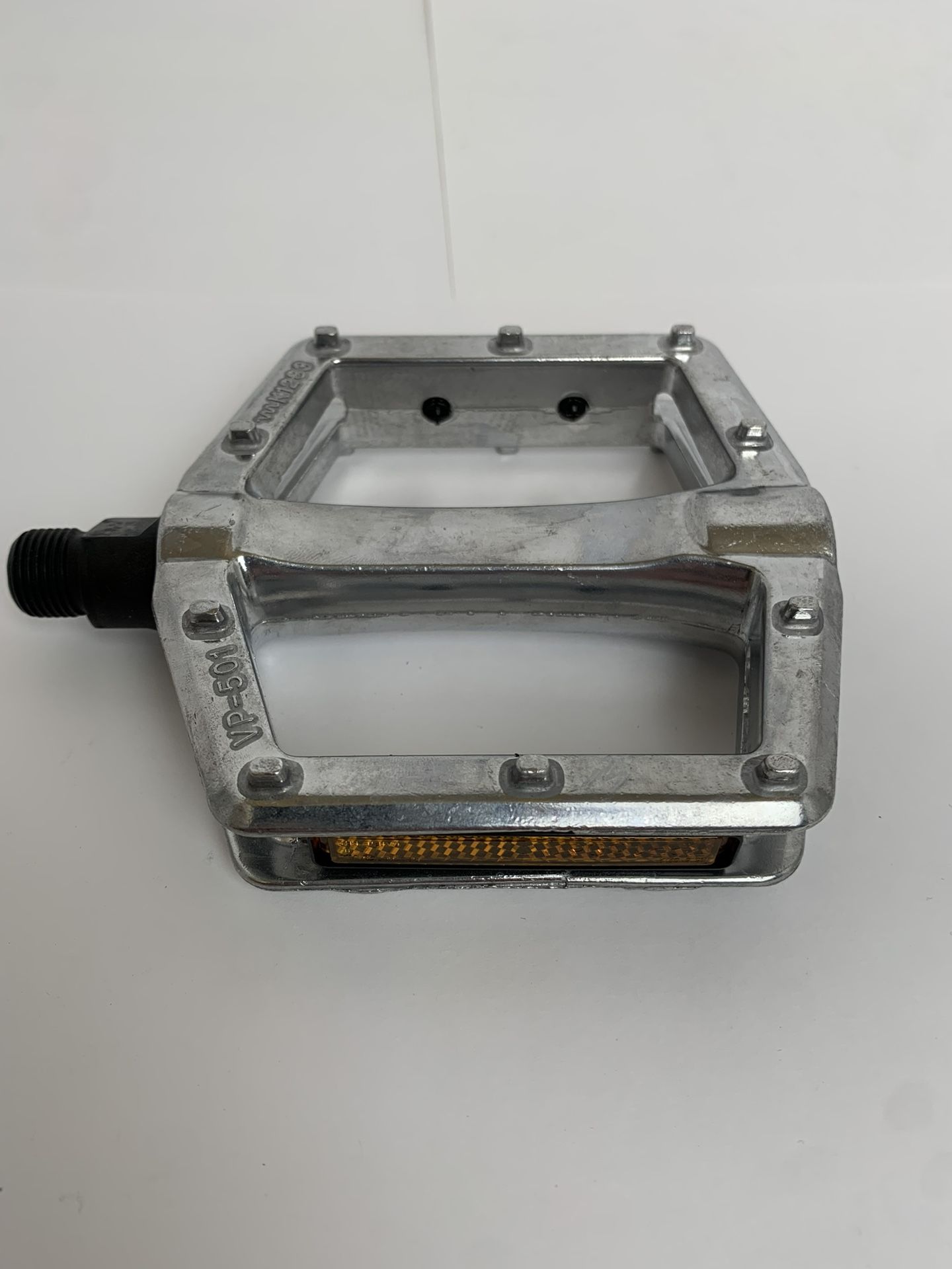 Chrome Metal Flat Vp Brand Bike Pedals Size 9/16 Inch 