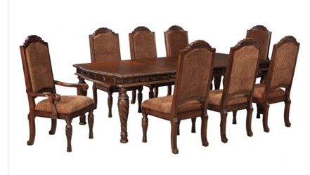Ashley Furniture - Dinning Room Set - Table and 4 chairs