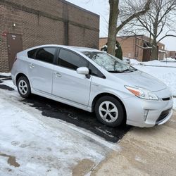 2013 Toyota Prius For Sale Clean title 