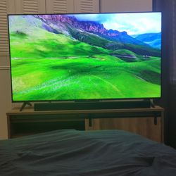 55" Ultra-high-definition - Like New (Excellent Condition) - QLED TCL Google TV