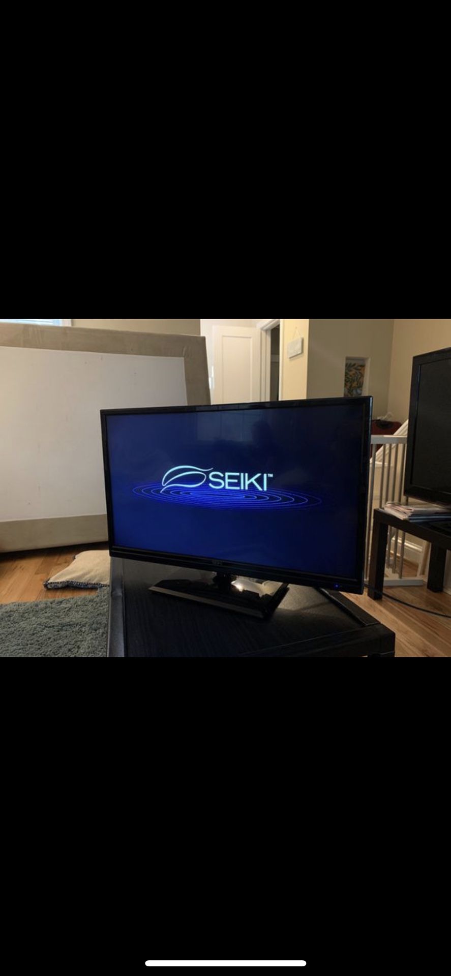 Seiki 32” TV