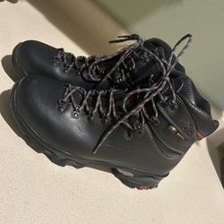 $99 Brand New Boots Zamberlan's Boots I paid $390 + tax 