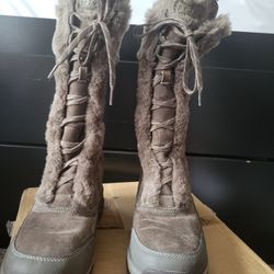 Clarks Women's Winter Boots 
