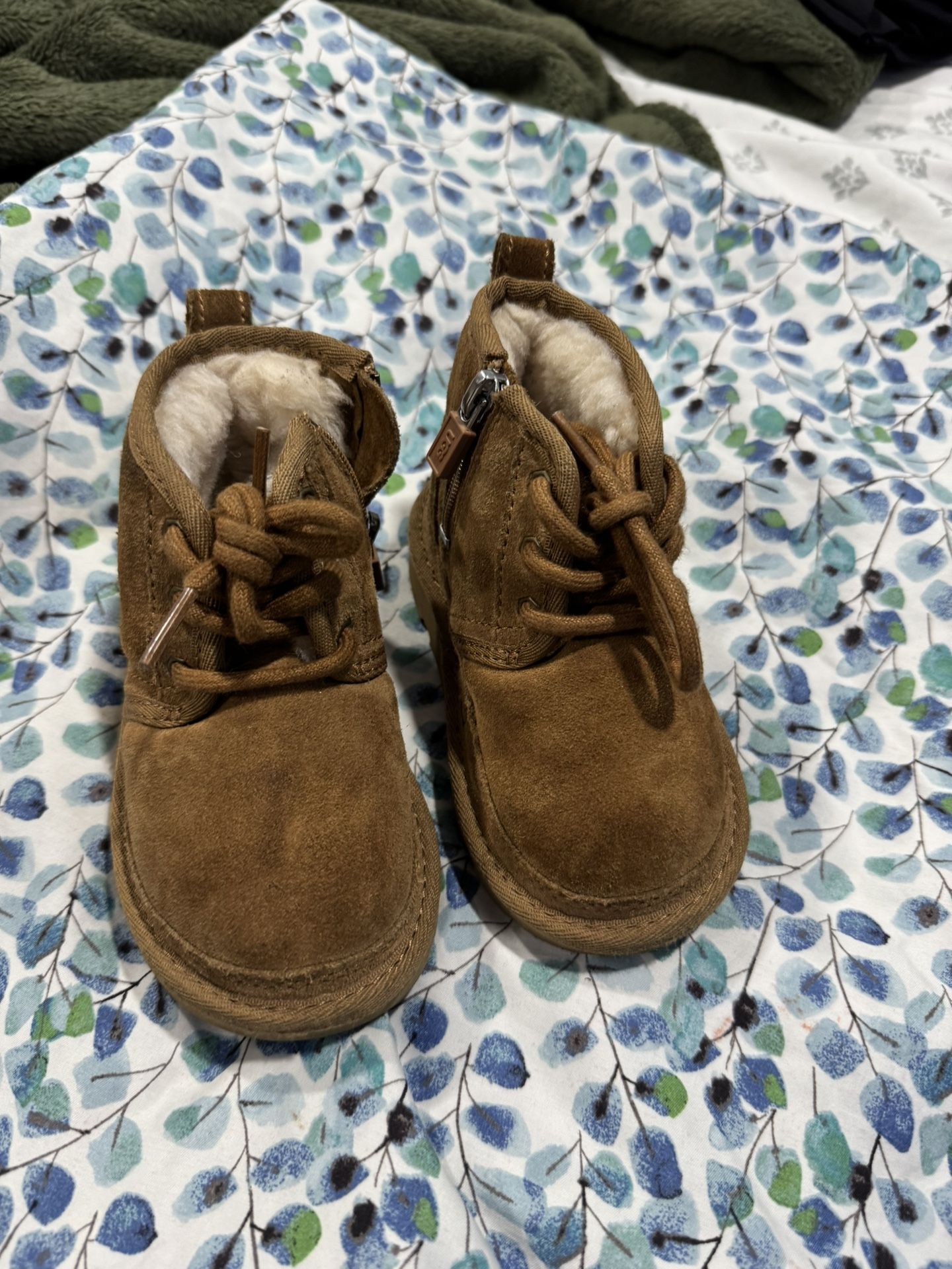 Toddler Shoes Size 7c