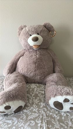 Giant Bear 53”
