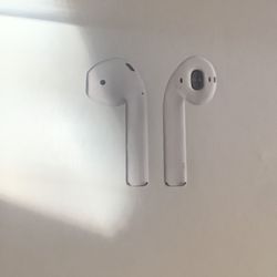 Apple AirPods (1st Gen) – Excellent Condition 🎧