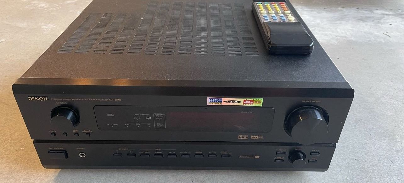 Denon AVR 2802 6.1 Channel Surround Receiver with Remote
