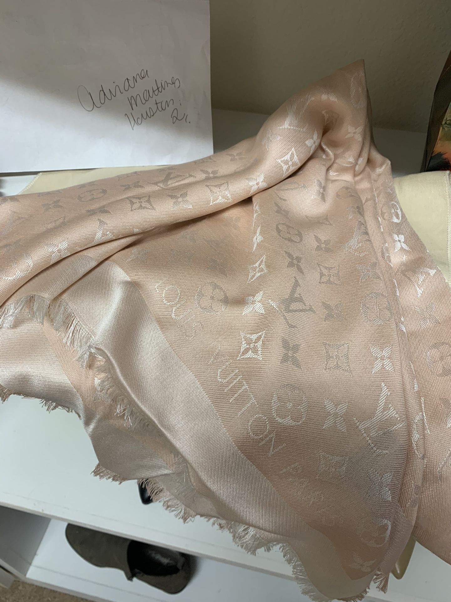 Louis Vuitton shine shawl