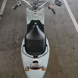 Scooter/Moped