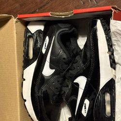 Lil Boy Damn near Brand New Shoes