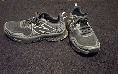 *NEW BALANCE Fresh Foam X Hierro V8*