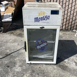 Montejo Mini Fidge