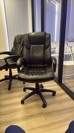 Black Leather Executive Office Chairs