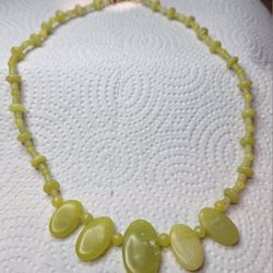 Green Serpentine Necklace 