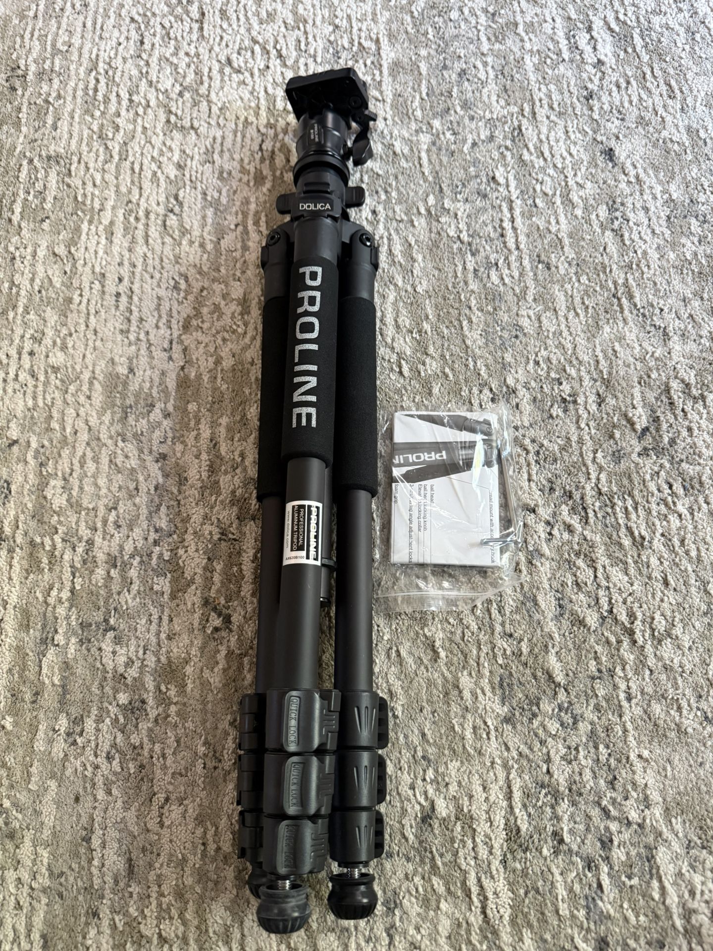 DOLICA Professional AX620 Tripod