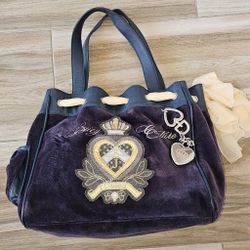 VINTAGE Y2K 2002 "Daydreamer" Juicy Couture hand bag 

