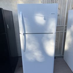 Frigidaire 21 Cu. Ft. Top Freezer Refrigerator