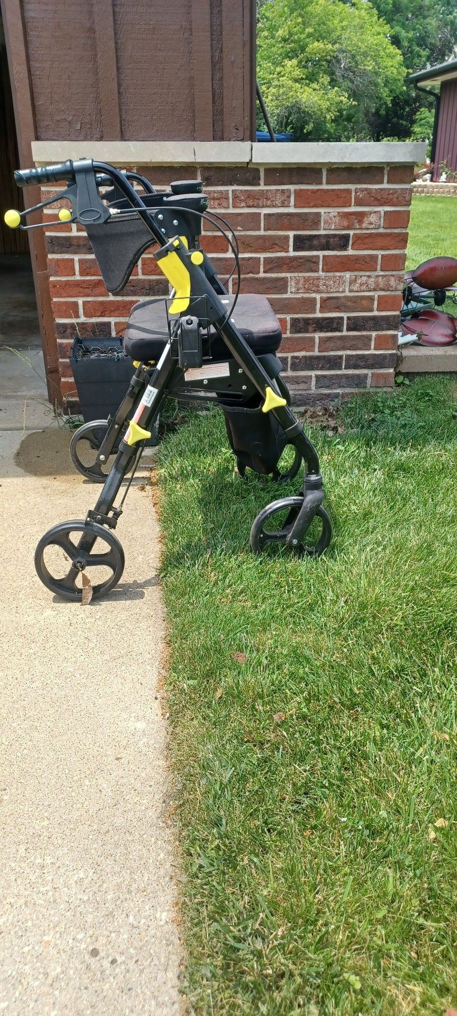 Walker with seat/storage.