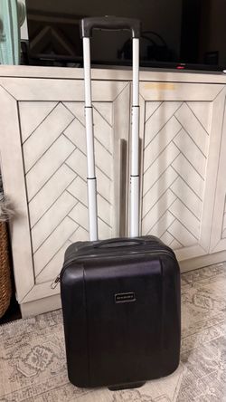 Black Hard Shell Under Seat Bag Carry-On Roller Luggage