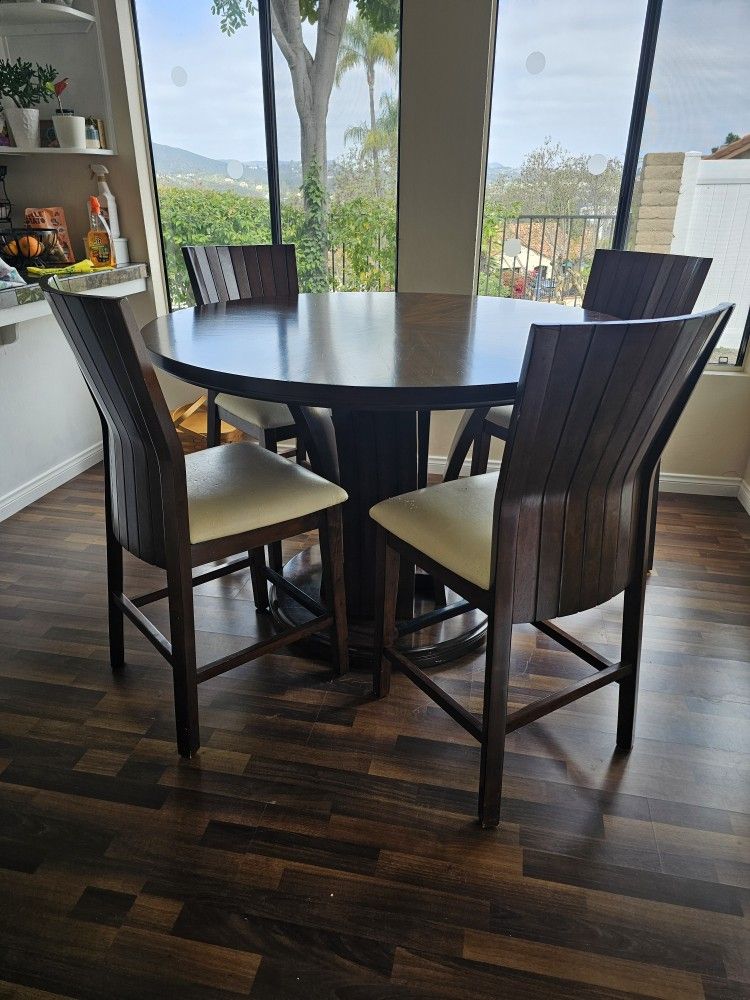 Bar Height Kitchen Table And Chairs