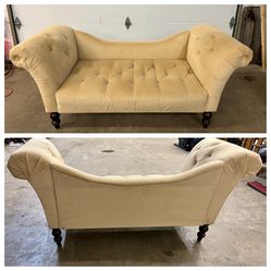 Tufted 2 Arm Settee. Double Arm Chaise Lounge. Fainting Sofa. Curve Back Couch. Free to ask, I reply. 
