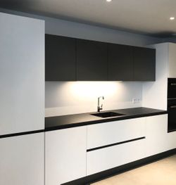 Custom Kitchen Cabinets 