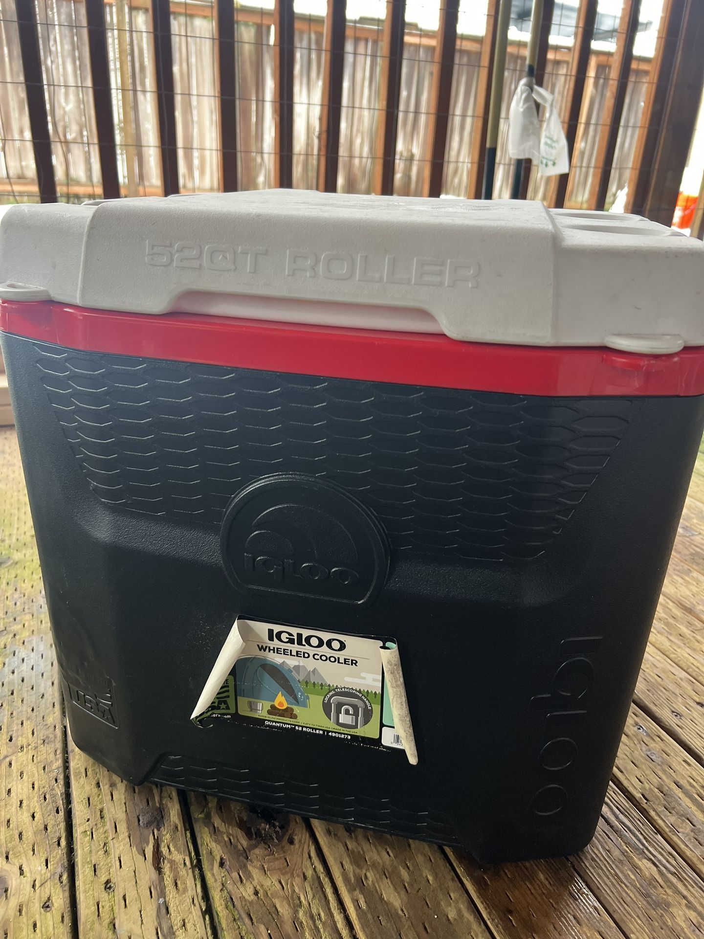 Igloo Rolling Cooler