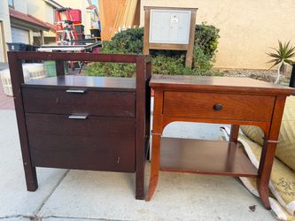 2 Side tables