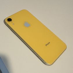 iPhone XR 64 GB - Unlocked - Yellow