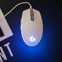 logitech G203 LIGHTSYNC Gaming Mouse