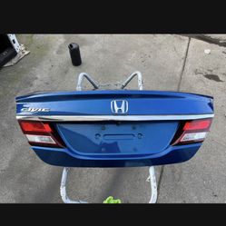 2013 2015Honda Civic Parts  rear truck lid camera front passenger door rear taillight good condition 