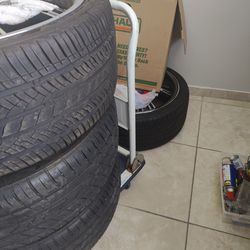 (4) 20' rims n tires