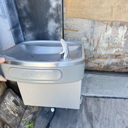 Public Water Drinking Fountain ( Elkay) 