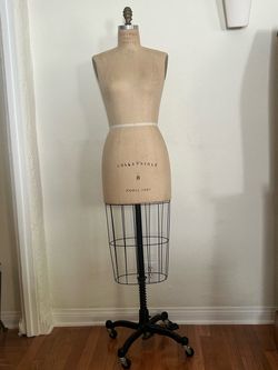 Collapsible Dress Form Size 8