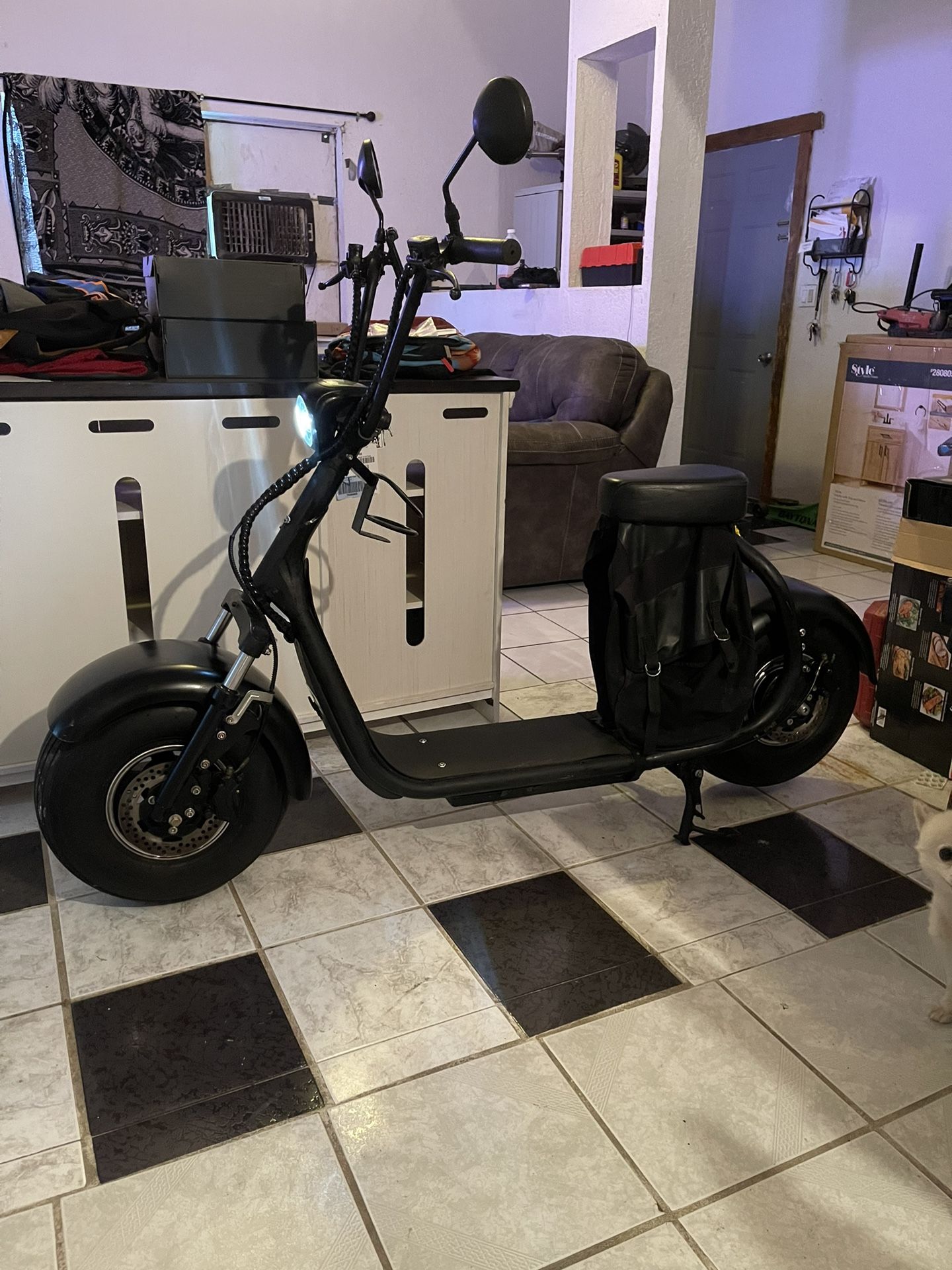 PHAT Electric Scooter-The Original PHAT Scooter-Goes up to 20MPH Has 3 modes as seen on picture 8mph 13mph 20MPH-Will give you up to 50 miles on a sin