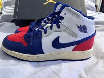 Nike jordans