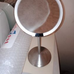 Simple Human Vanity  Mirror