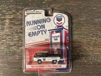 GREENLIGHT  VOLKSWAGEN T2 TYPE 2 DOUBLE CAB  1/64 MODEL BY GREENLIGHT