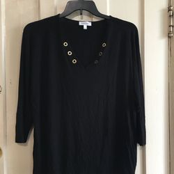 Calvin Klein women’s v neck top 1X