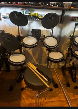 Simmons Electric Drum Set